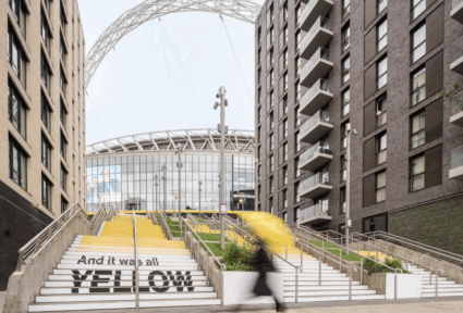 GET CAUGHT IN COLOUR:COLDPLAY AT WEMBLEY